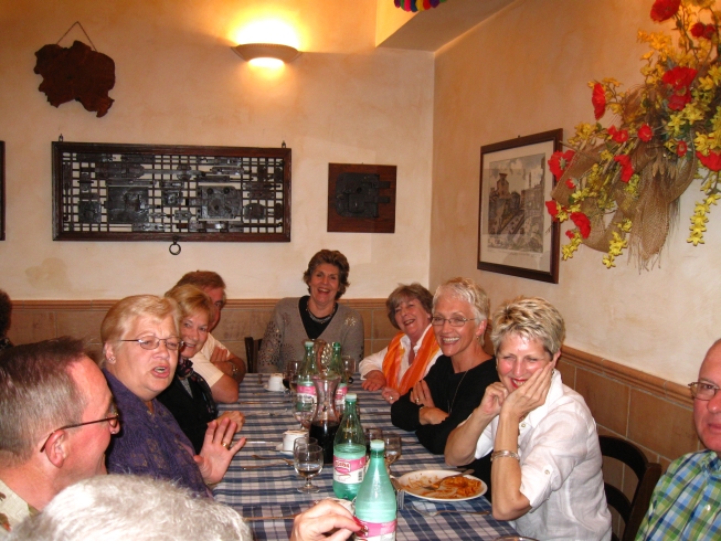 Final Dinner 10042008 010.jpg