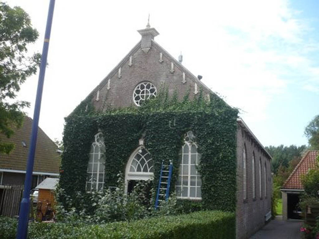 Achlum, voorm geref kerk [004], 2008.jpg