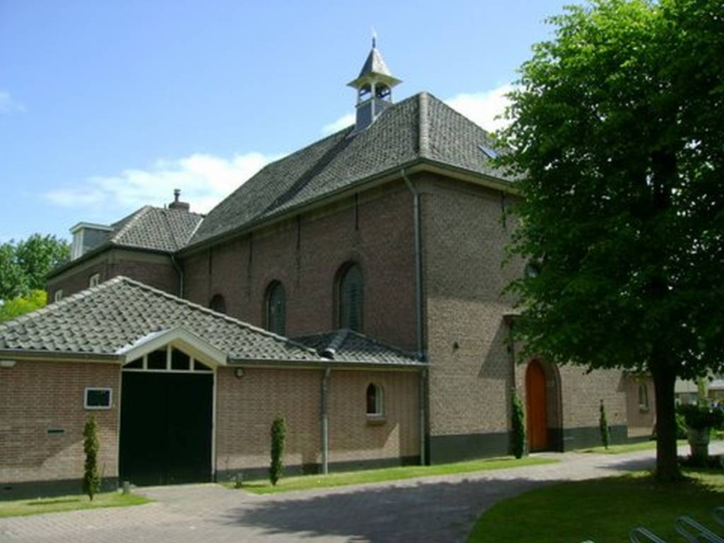 Beuningen, PKN kerk 1 [022}, 2009.jpg