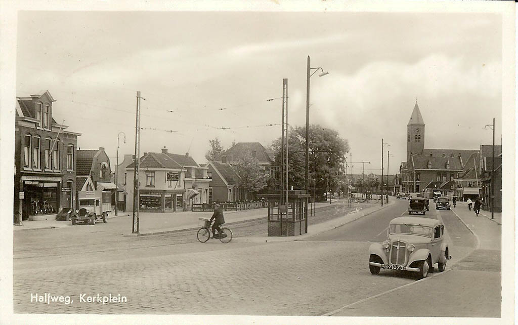Halfweg, NH kerk, circa 1944