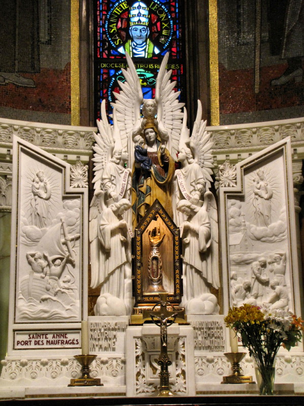 Basilique de Ste-Anne de Beaupr - Grande relique de Ste-Anne