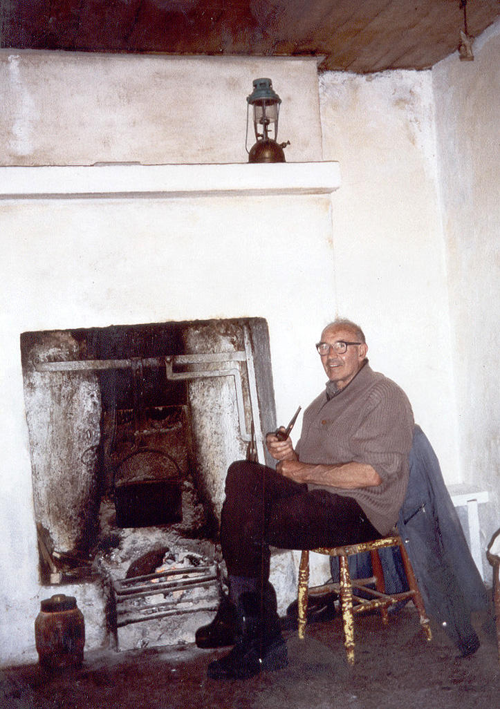 Owenie ODonnell Fireside21994.jpg
