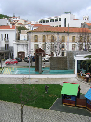 o3/64/818264/1/90361072.fFMWNbIv.MonchiqueFountain.jpg