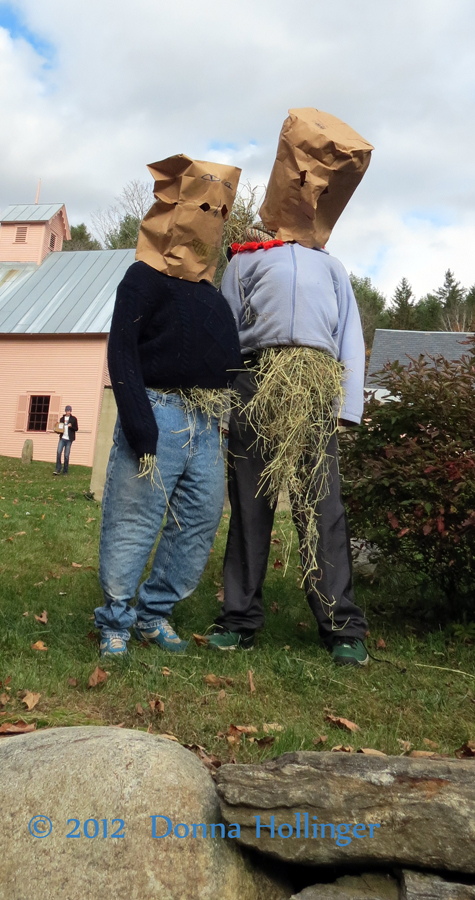 Two Live Scarecrows, livening up the AppleFest