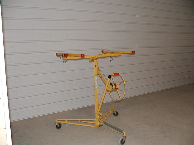 We used this for lifting the dry wall and steel into place. What a work saver!!!.JPG