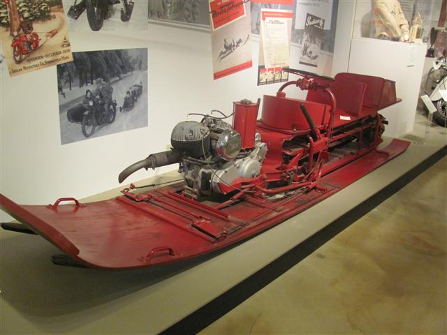 victoria graduation museum 044 (Small).JPG