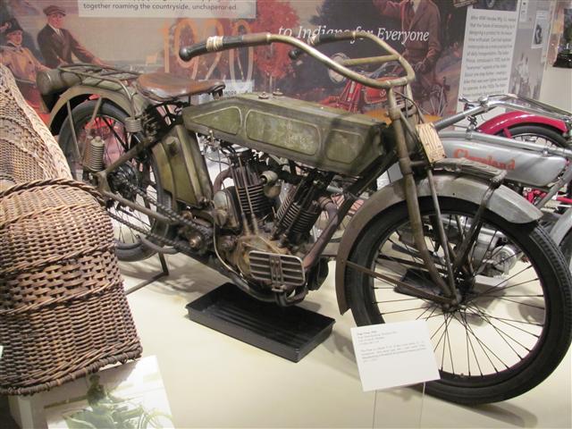 victoria graduation museum 055 (Small).JPG