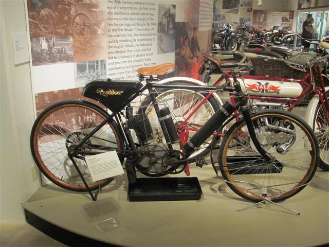 victoria graduation museum 057 (Small).JPG