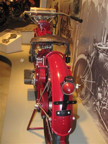 victoria graduation museum 073 (Small).JPG