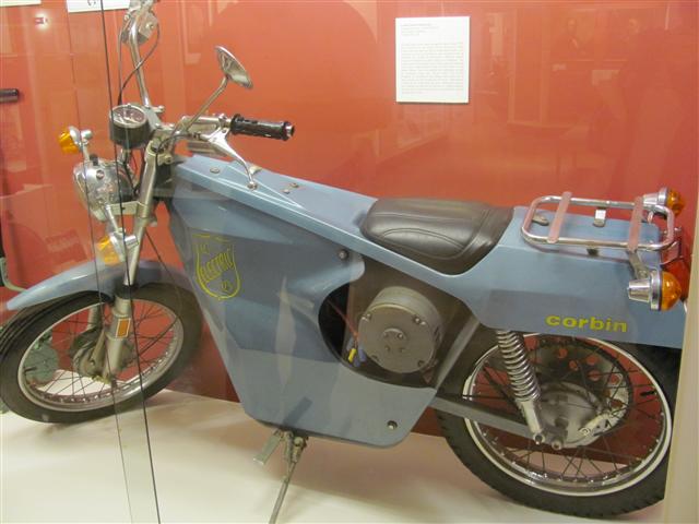 victoria graduation museum 093 (Small).JPG