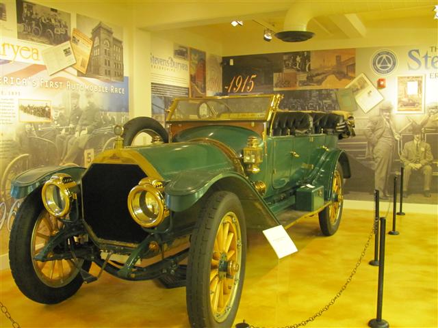 victoria graduation museum 098 (Small).JPG