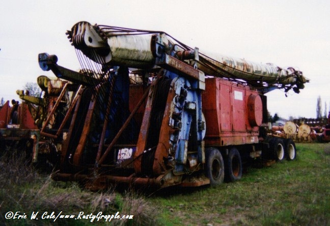 Madill 046 on Skagit T-110HD Trailer