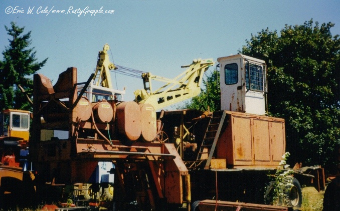 Madill 046 Yarder on Madill Trailer