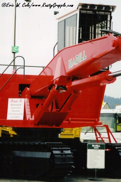 Madill 3800C Heel Boom Loader