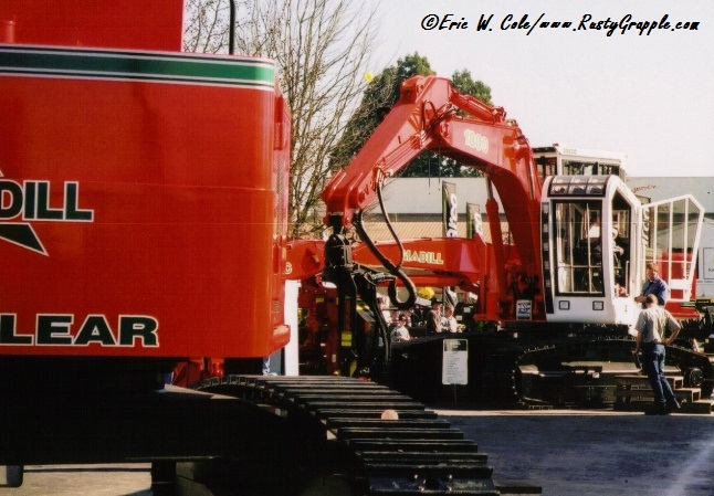  Madill 1800 Harvesters