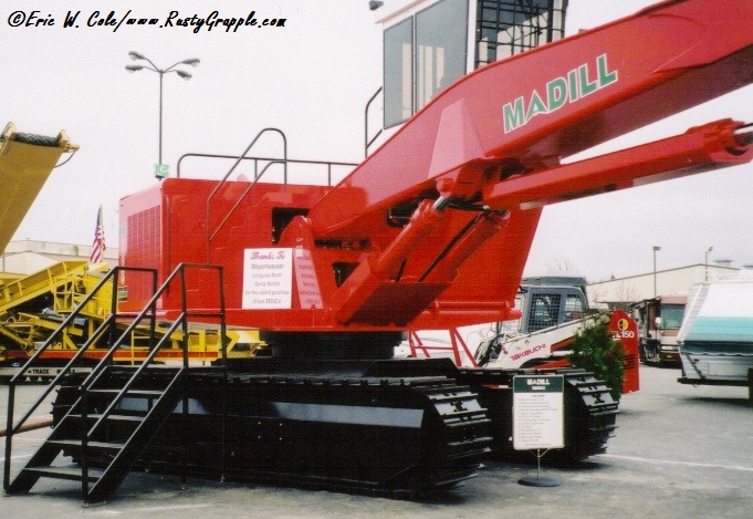 Madill 3800C Heel Boom Loader