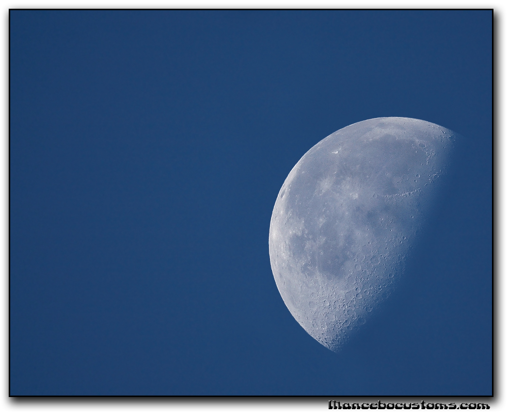 moon5734.jpg