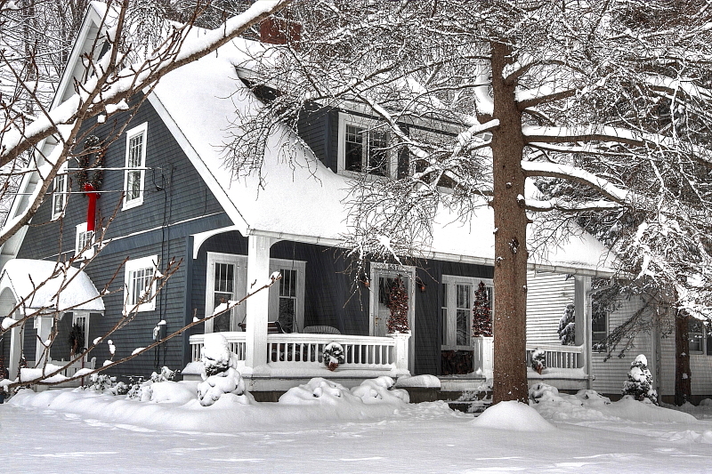 Winter on Corner of Sycamore and Linden 