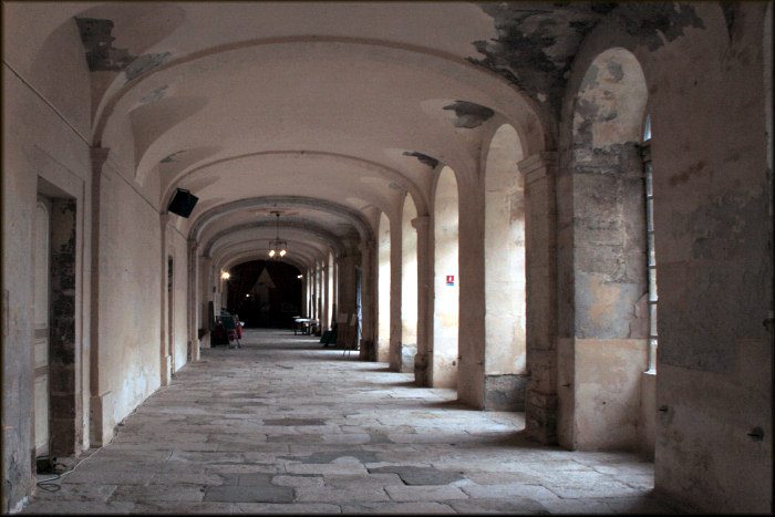 Arcades