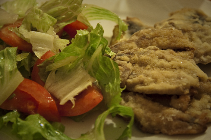 Sarde a linguata con insalata