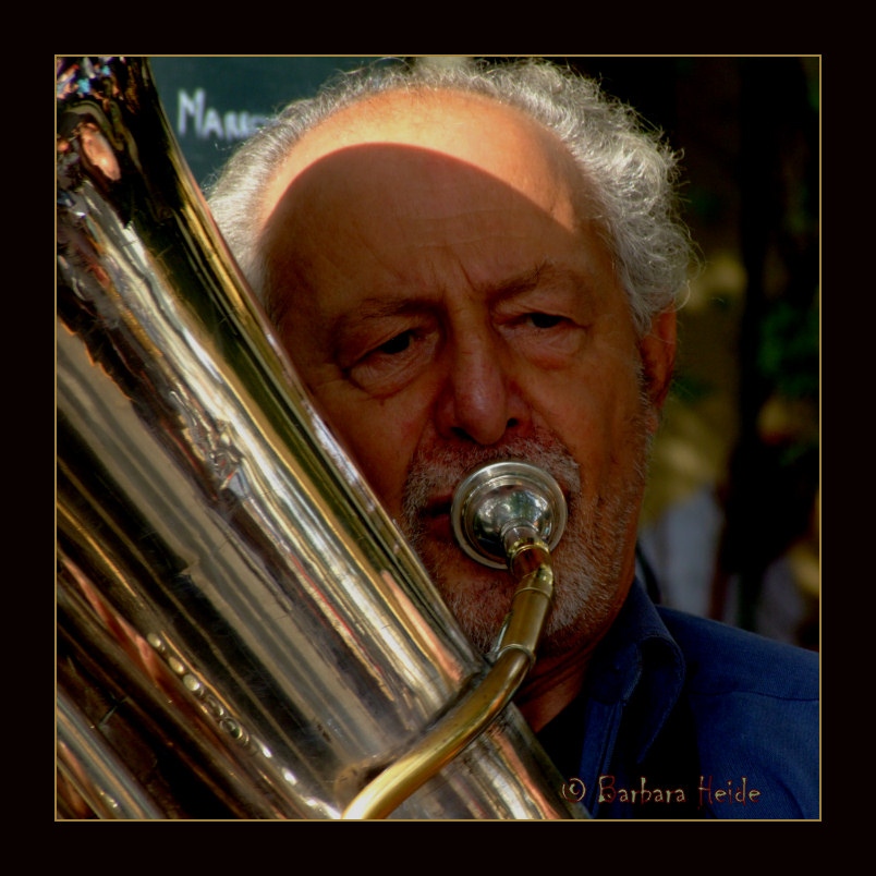 bass tuba
