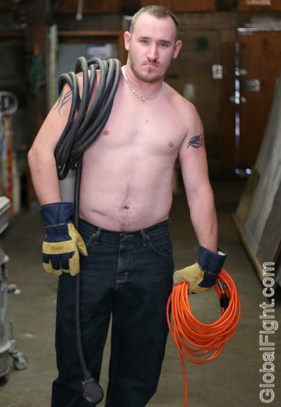 Construction Men Working Shirtless Sweaty guys no shirt Sweating Man