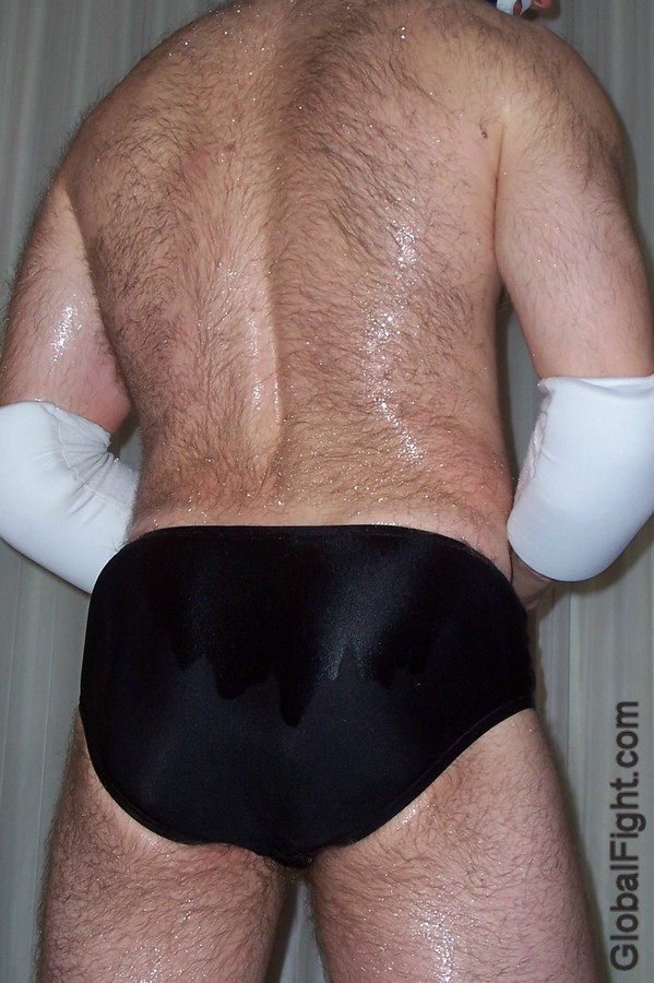 hairy sweaty back oily.jpeg