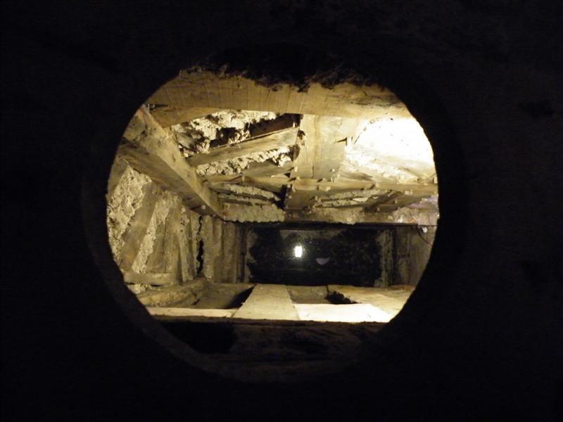 Vertical view from the garde robe