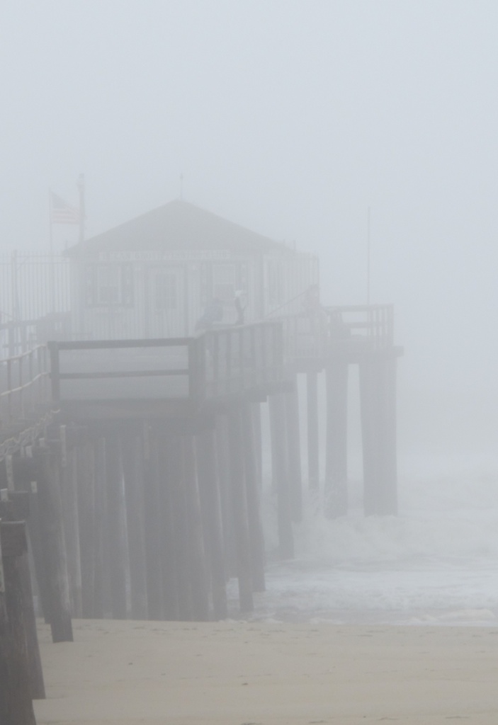 foggy fishing pier 729.jpg