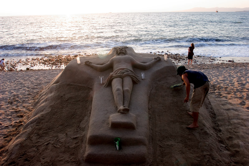 Jesus on the Beach.jpg