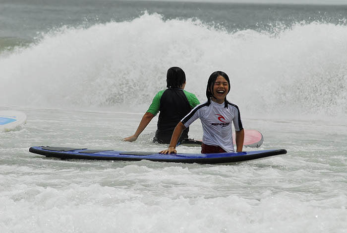 Surfing fun, Nov 2007