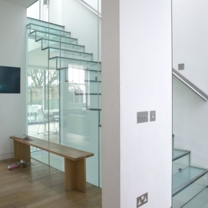 glassstairs.bmp