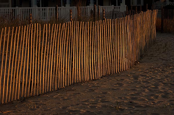 SUNRISE BEACH FENCE.jpg