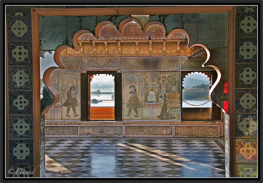 Chini Ki Chitram Mahal. Udaipur City Palace.
