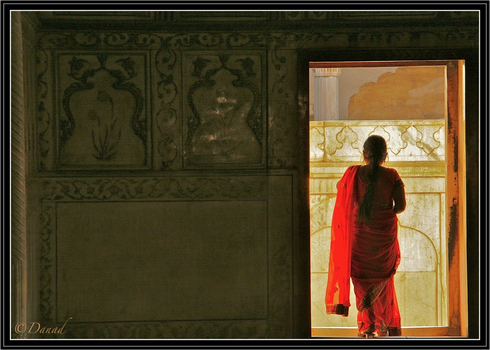 Into Khas Mahal - Agra.