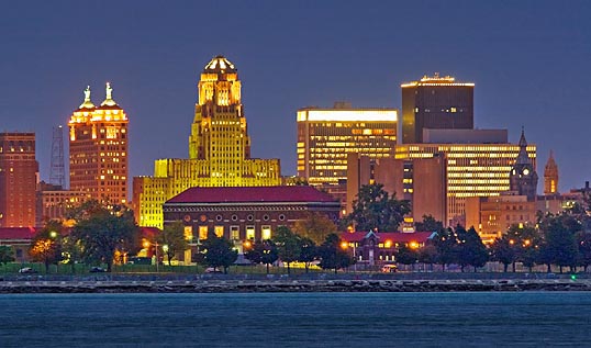Buffalo Twilight Skyline 69304