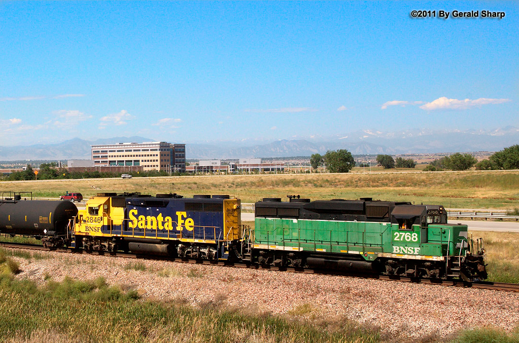bnsf2769_east_at_barr.jpg