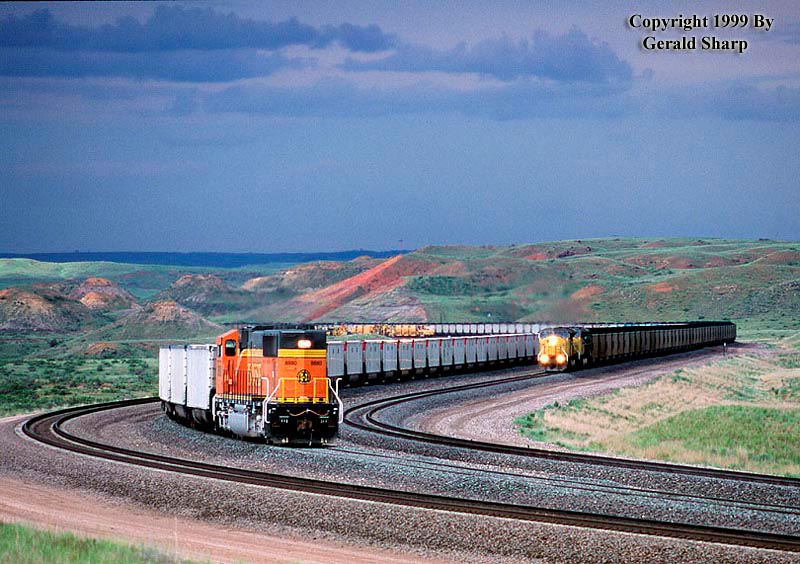 bnsf8880west_near_converse_jct.jpg