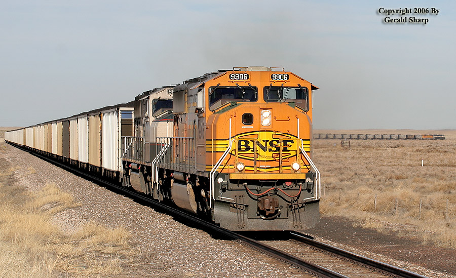 bnsf9906_west_at_old_tampa.jpg