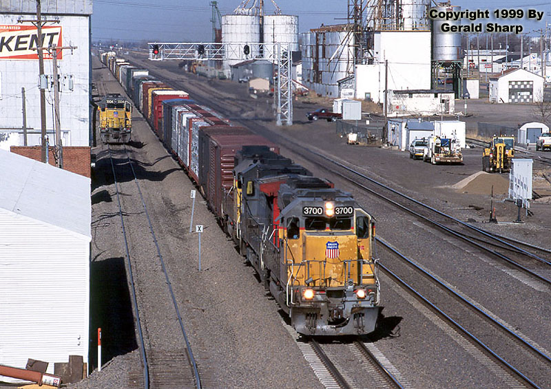 up3700_at_lexington.jpg