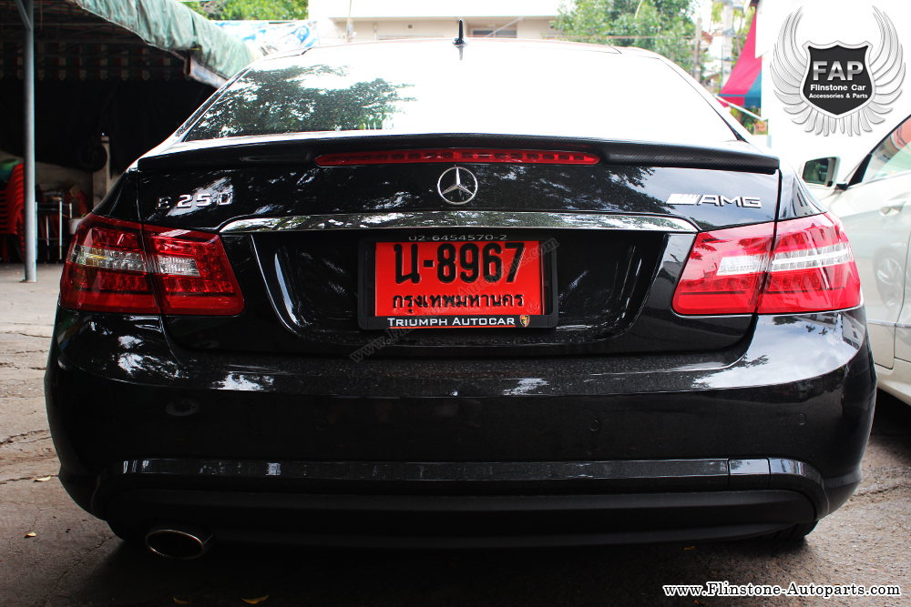 W207 Prior Design Carbon Rear Spoiler.jpg