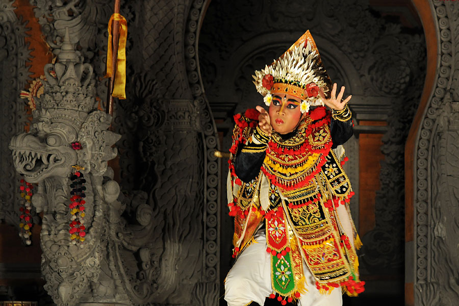 Legong dance