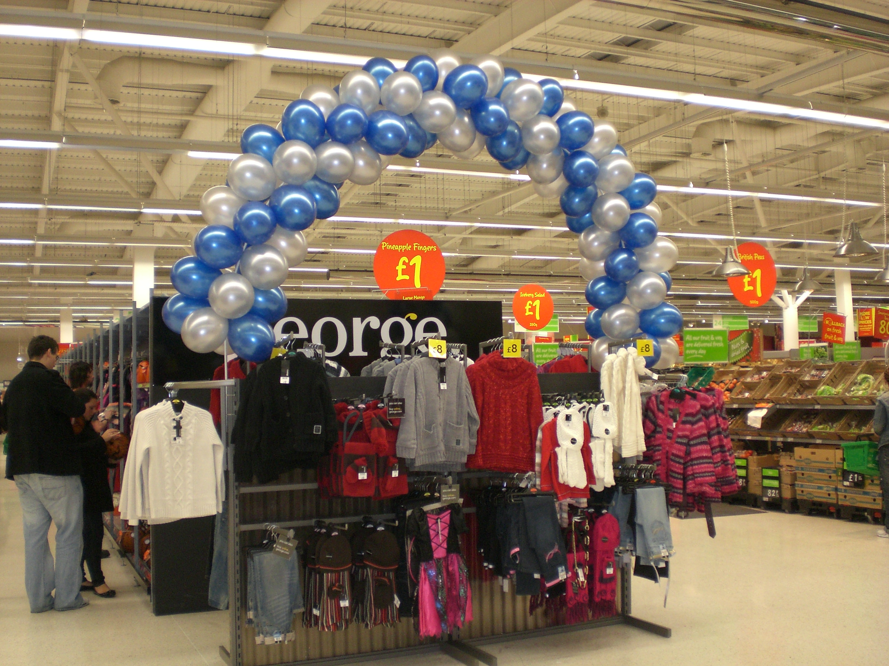 Queensferry Asda balloon arch airfilled 16foot.JPG