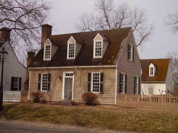 I thought the house looked a lot like Kirstis and Steves house in Madison