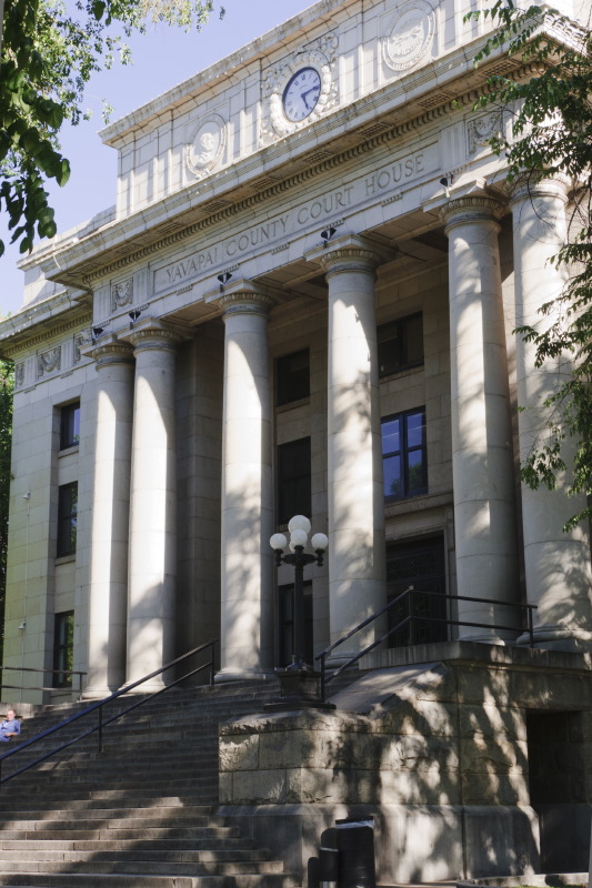 yavapaicountycourthouse-sk.JPG