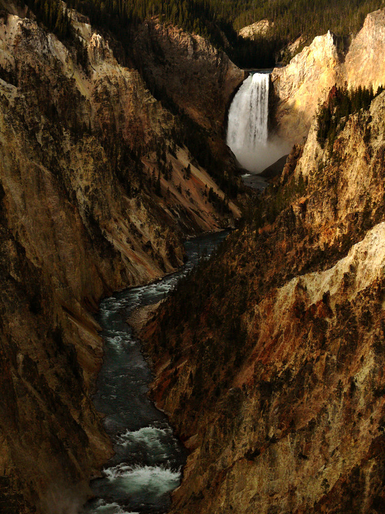 (Example B) Lower Falls of the Yellowstone River, 85mm short telephoto range, vertical framing