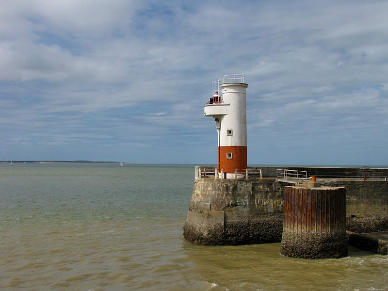Le phare du quai