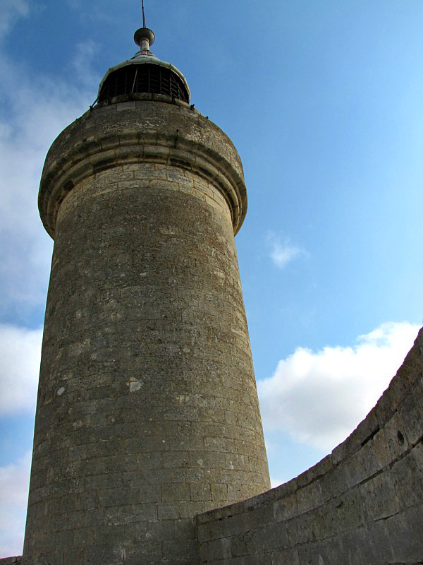 la tour  sur la tour de Constance