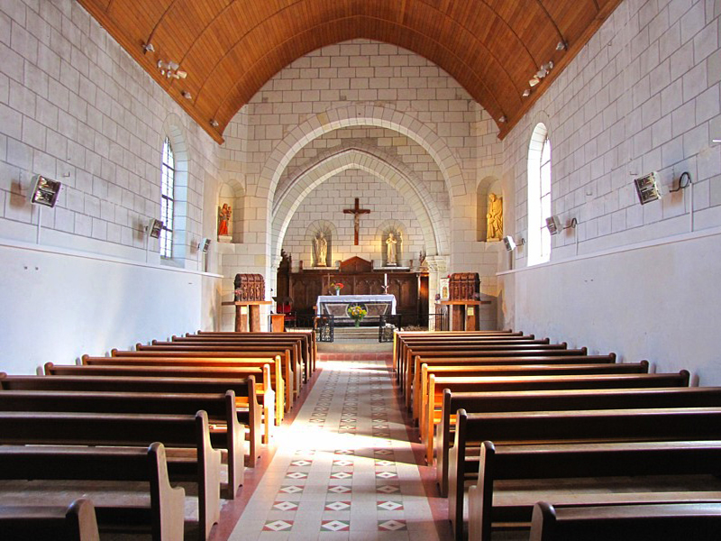 intrieur de l'glise de Le Thoureil