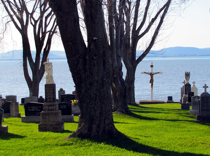 le cimetière de Notre-Dame-du-Portage